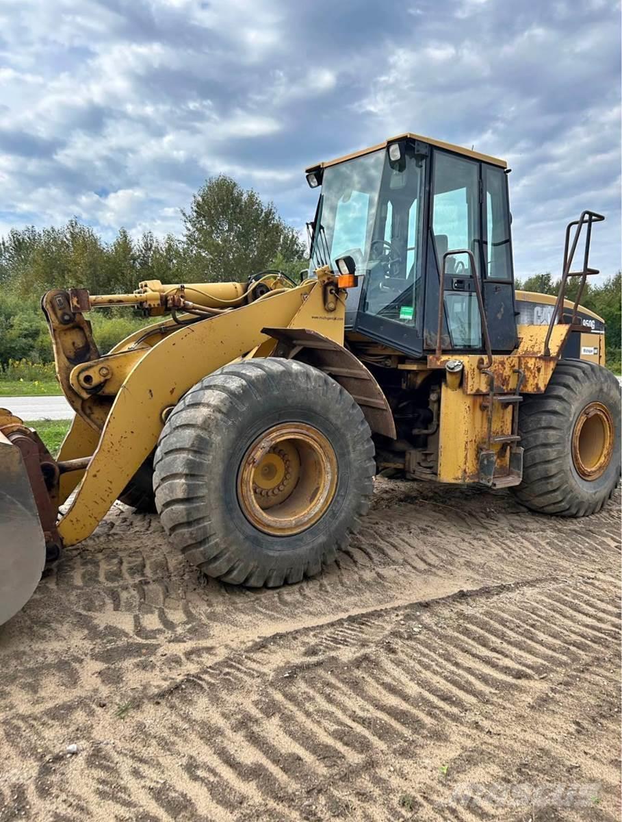 CAT 950 Gumikerekes homlokrakodók