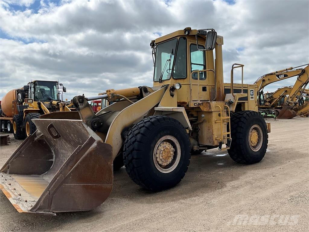 CAT 950B Gumikerekes homlokrakodók