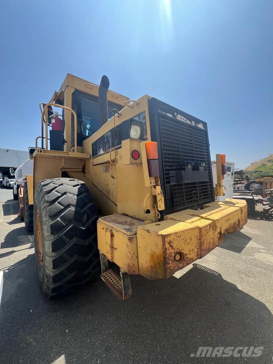 CAT 950F Gumikerekes homlokrakodók