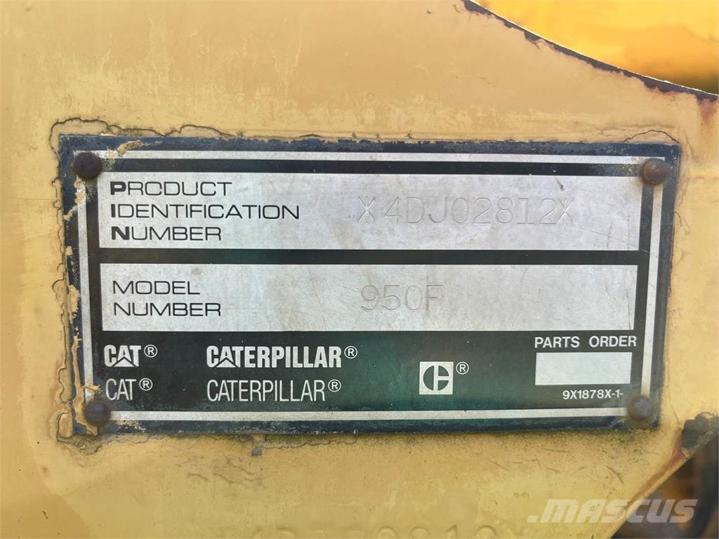 CAT 950F Gumikerekes homlokrakodók