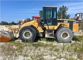 CAT 950G Gumikerekes homlokrakodók