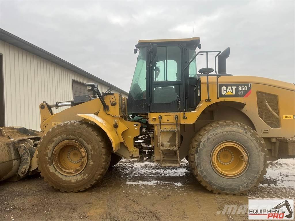 CAT 950GC Gumikerekes homlokrakodók