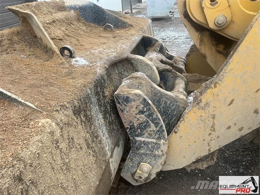 CAT 950GC Gumikerekes homlokrakodók