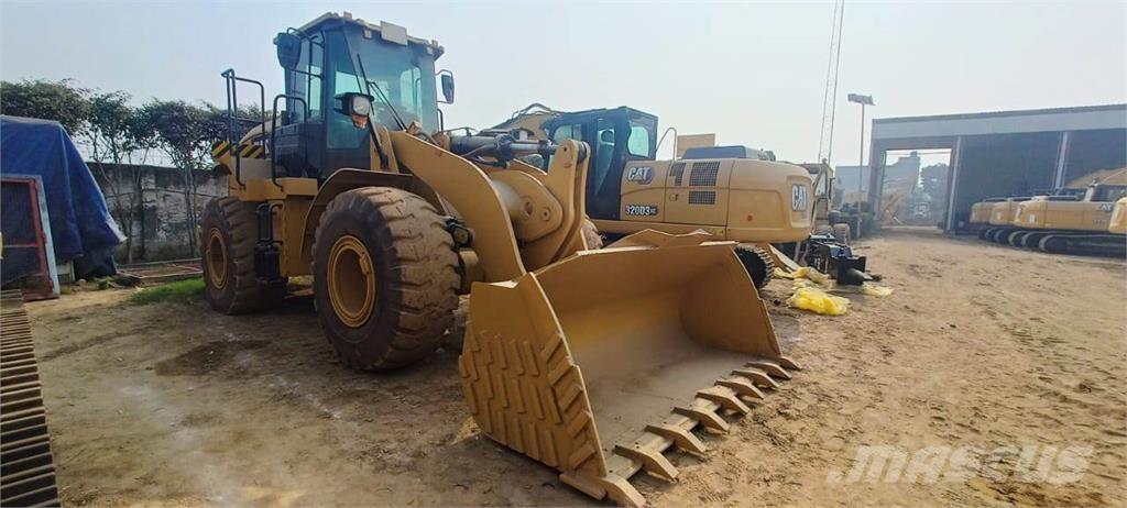CAT 950GC Gumikerekes homlokrakodók
