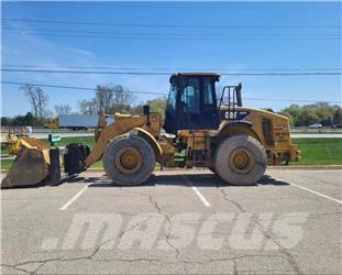 CAT 950H Gumikerekes homlokrakodók
