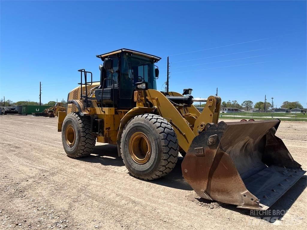 CAT 950K Gumikerekes homlokrakodók