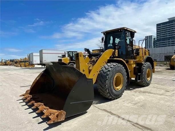 CAT 950M Gumikerekes homlokrakodók