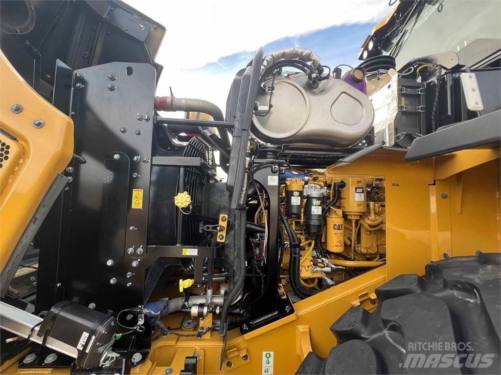 CAT 950M Gumikerekes homlokrakodók