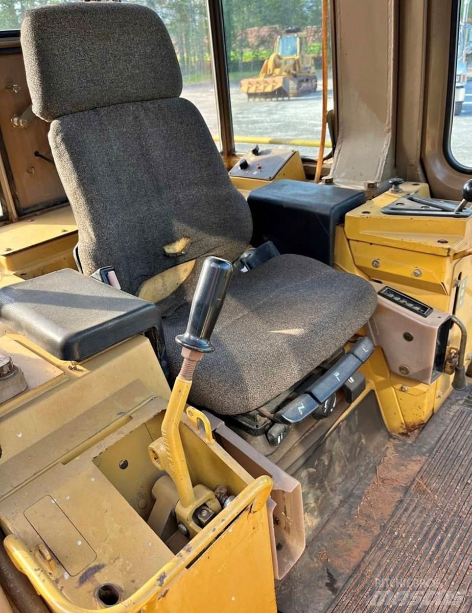 CAT 953B Lánctalpas homlokrakodók