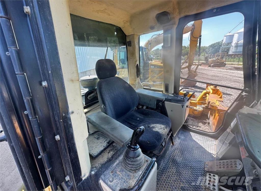 CAT 953C Lánctalpas homlokrakodók