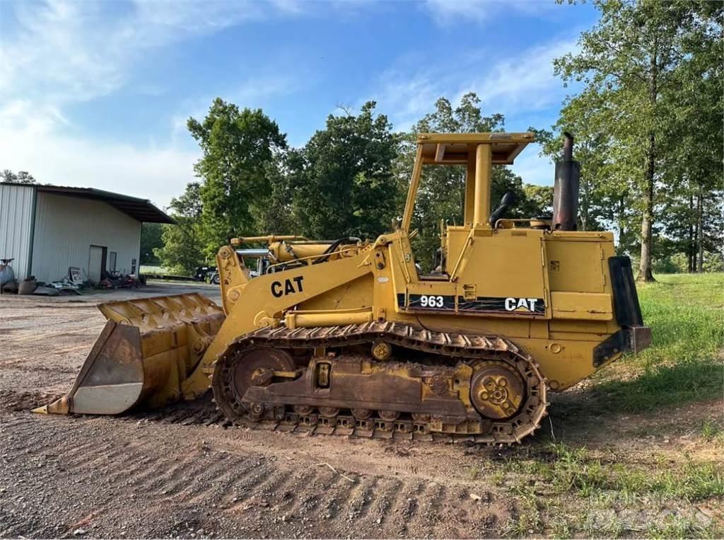 CAT 963 Lánctalpas homlokrakodók