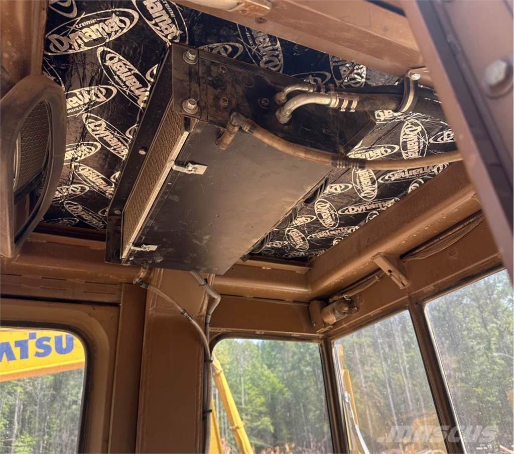 CAT 963 Lánctalpas homlokrakodók