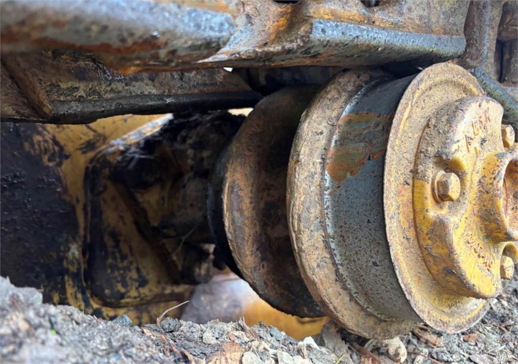 CAT 963B Lánctalpas homlokrakodók