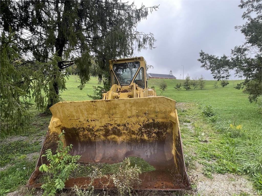 CAT 966 Gumikerekes homlokrakodók