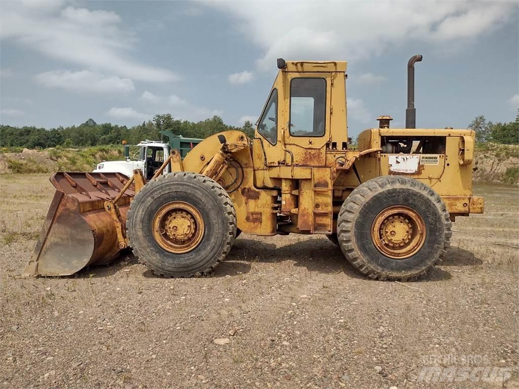 CAT 966C Gumikerekes homlokrakodók