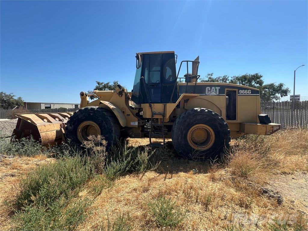 CAT 966G Gumikerekes homlokrakodók