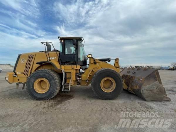 CAT 966K Gumikerekes homlokrakodók