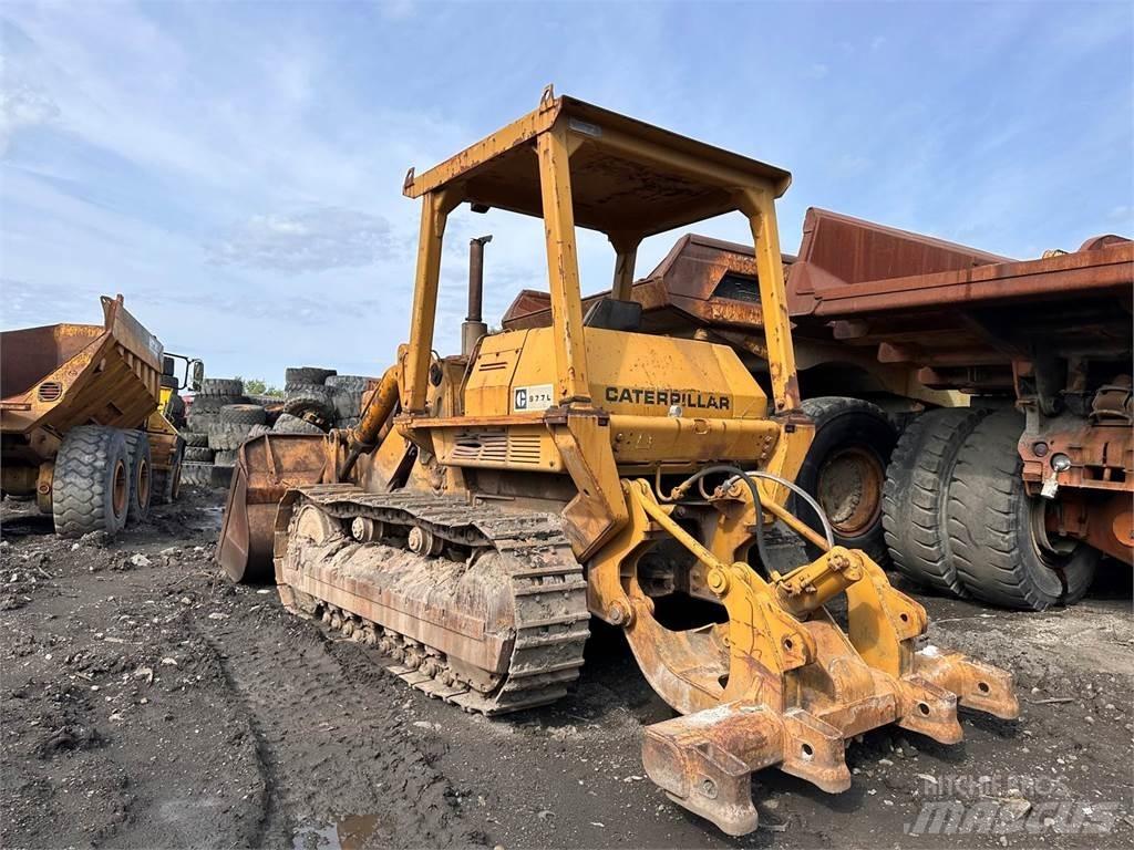 CAT 977 Lánctalpas homlokrakodók