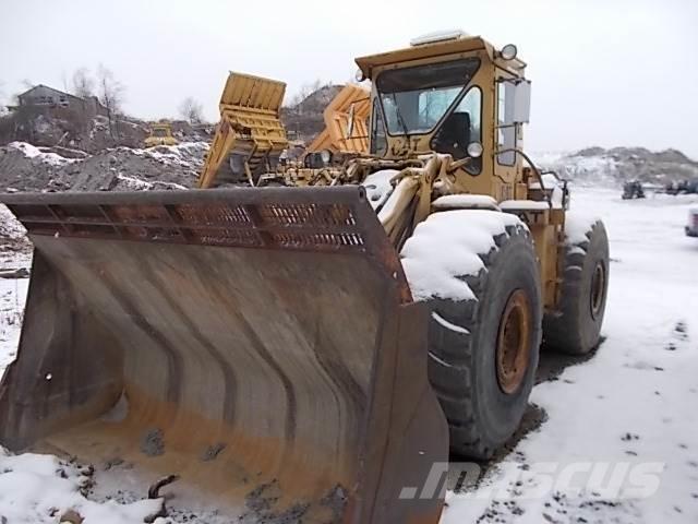 CAT 980B Gumikerekes homlokrakodók