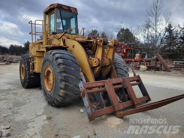 CAT 980C Gumikerekes homlokrakodók
