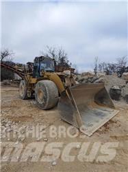 CAT 980G Gumikerekes homlokrakodók