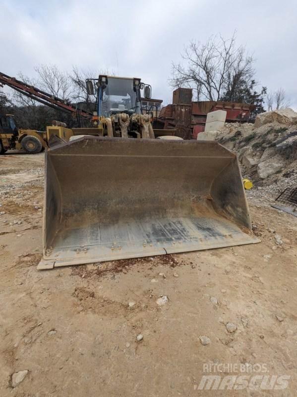 CAT 980G Gumikerekes homlokrakodók