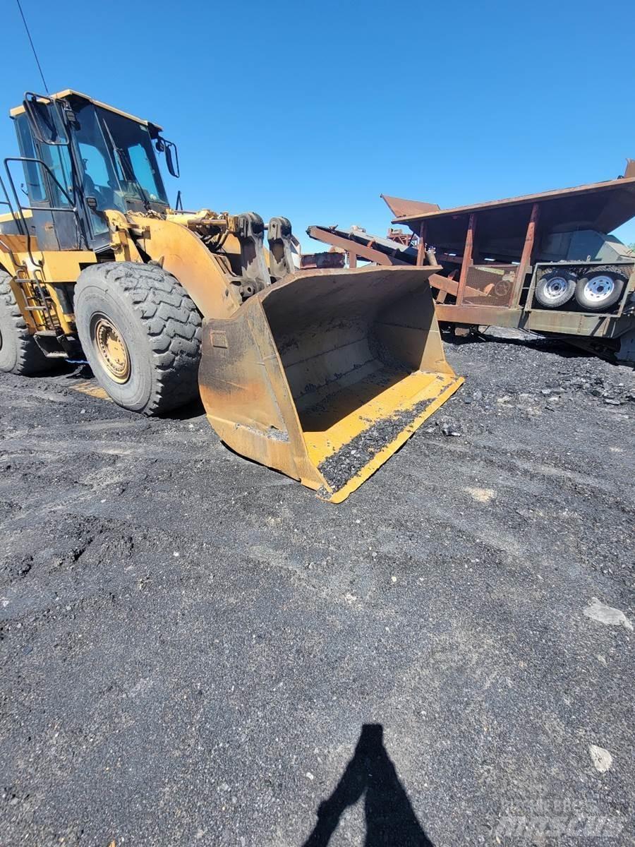 CAT 980G Gumikerekes homlokrakodók