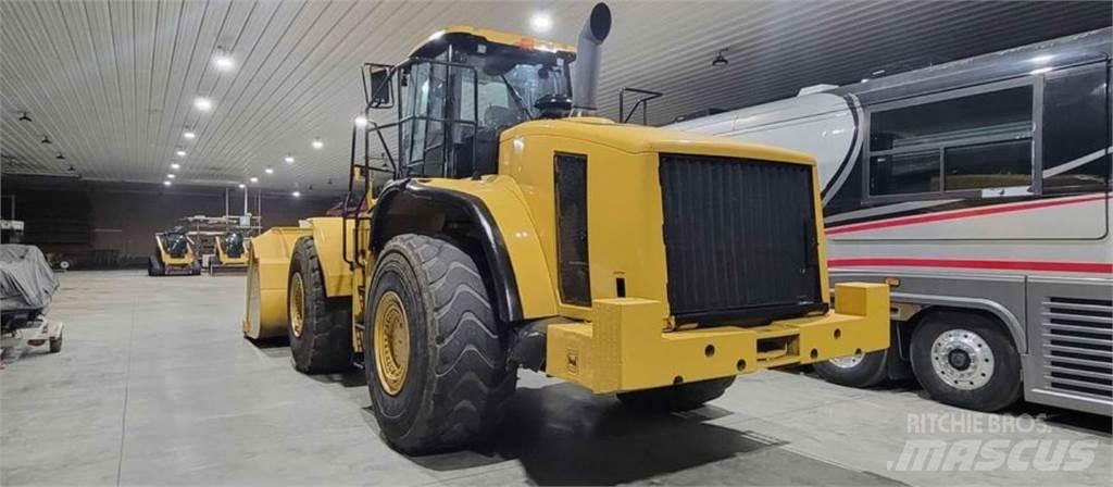 CAT 980H Gumikerekes homlokrakodók