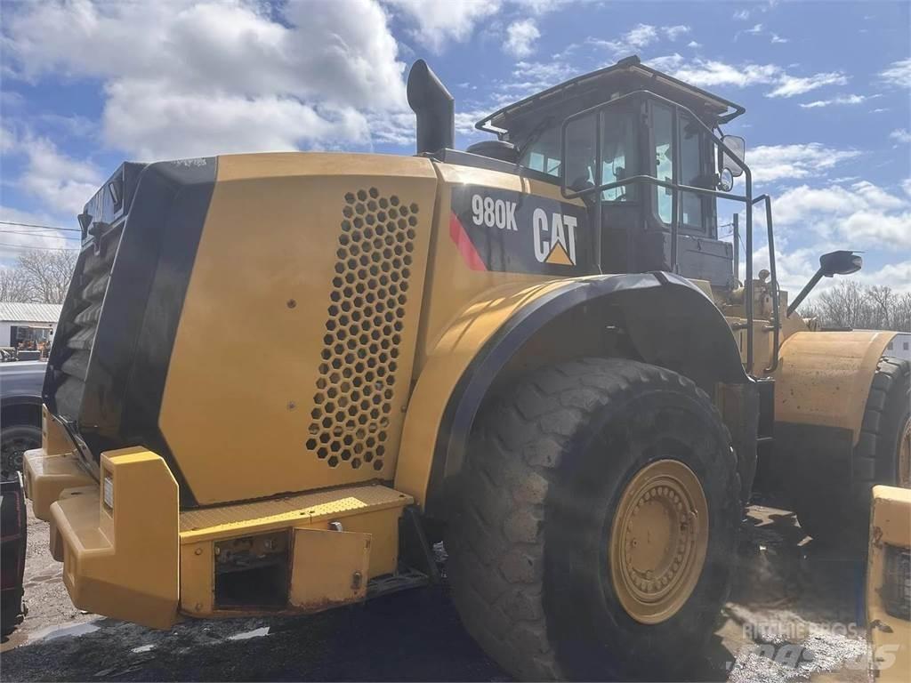 CAT 980K Gumikerekes homlokrakodók