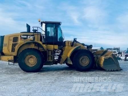 CAT 980M Gumikerekes homlokrakodók