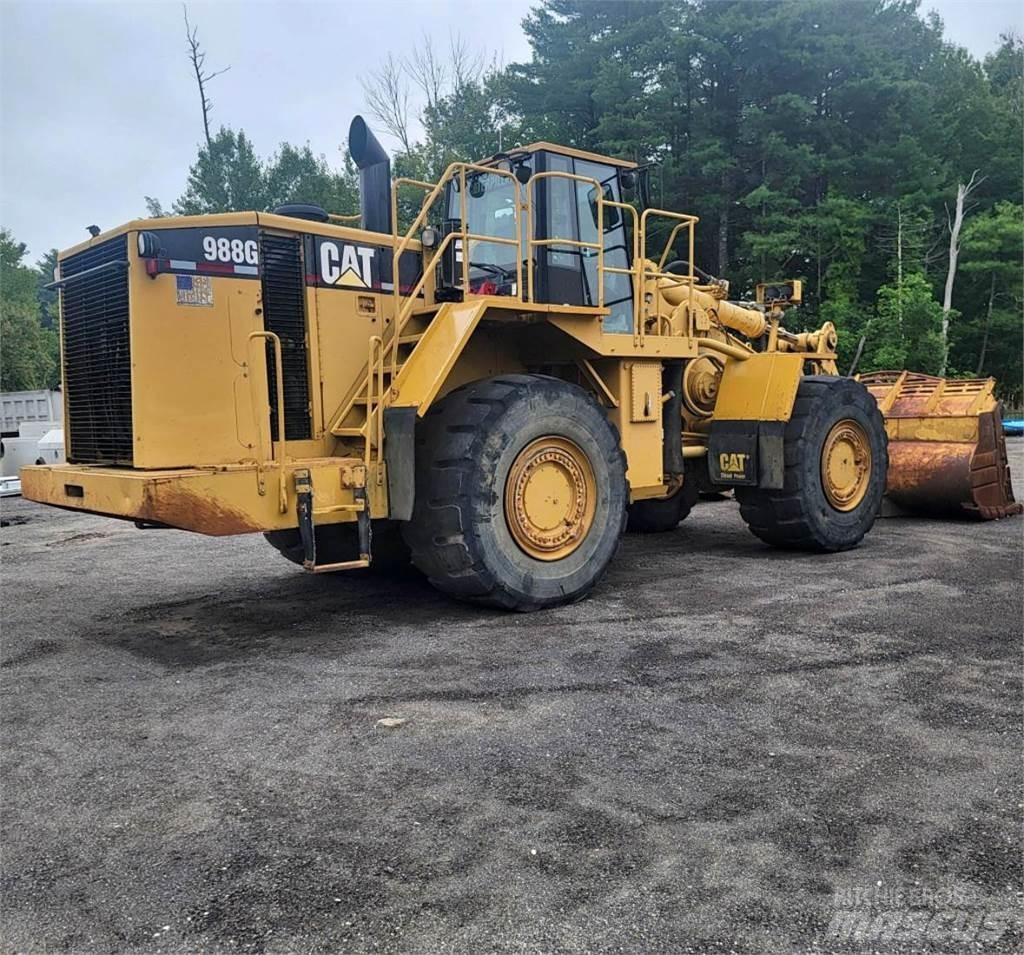 CAT 988G Gumikerekes homlokrakodók