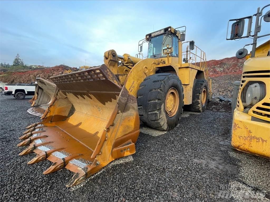 CAT 990 Gumikerekes homlokrakodók