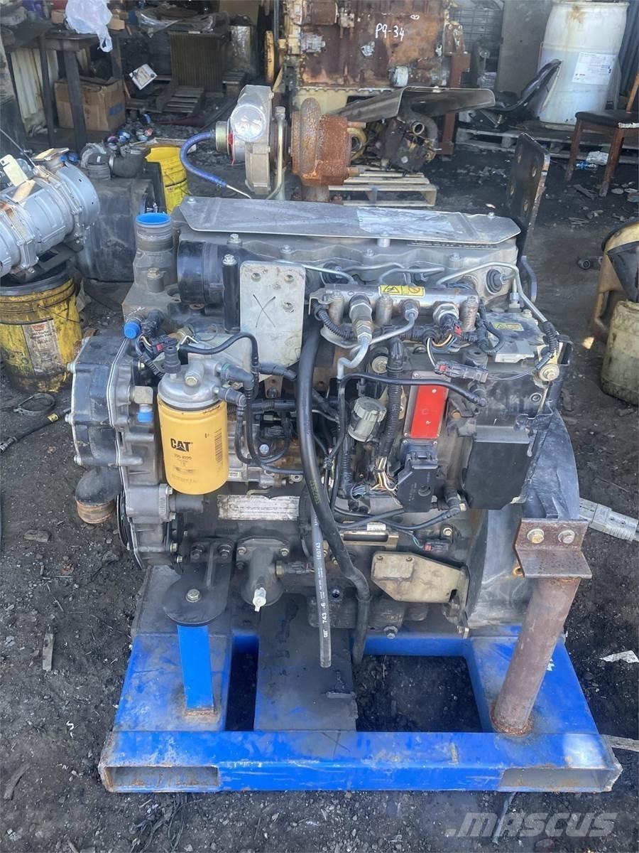CAT C4.4 Motorok