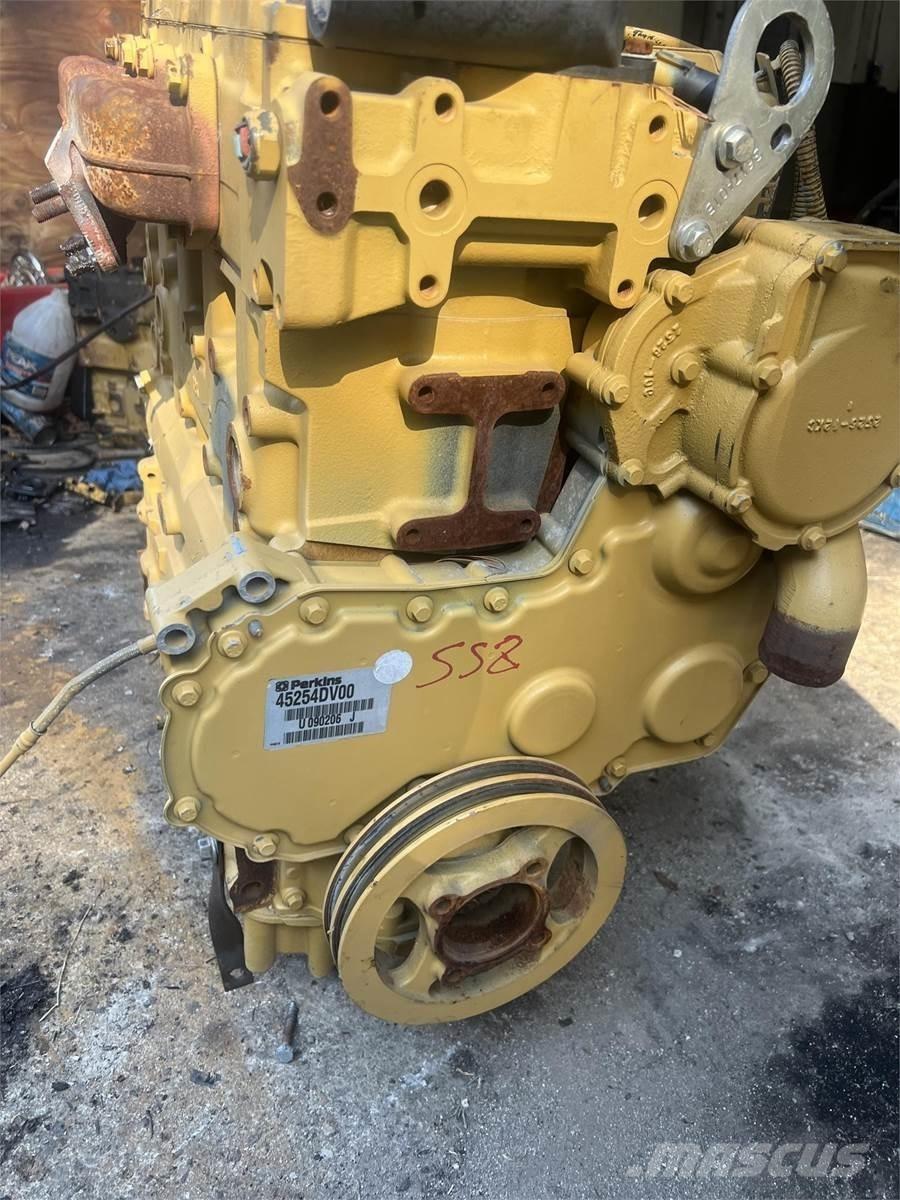CAT C4.4 Motorok