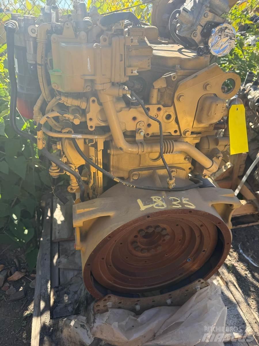 CAT C4.4 Motorok