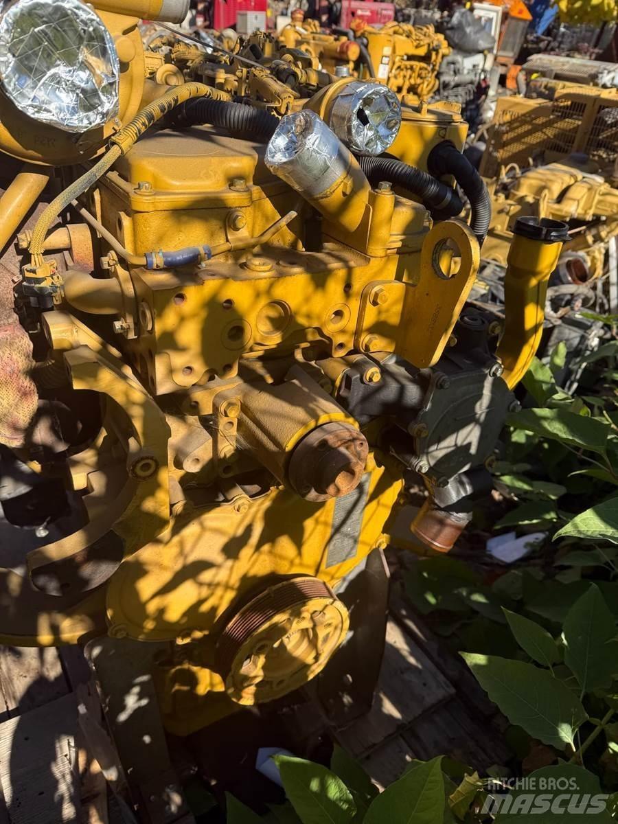 CAT C4.4 Motorok
