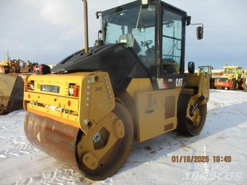 CAT CD54 Pneumatikus kerekes hengerek
