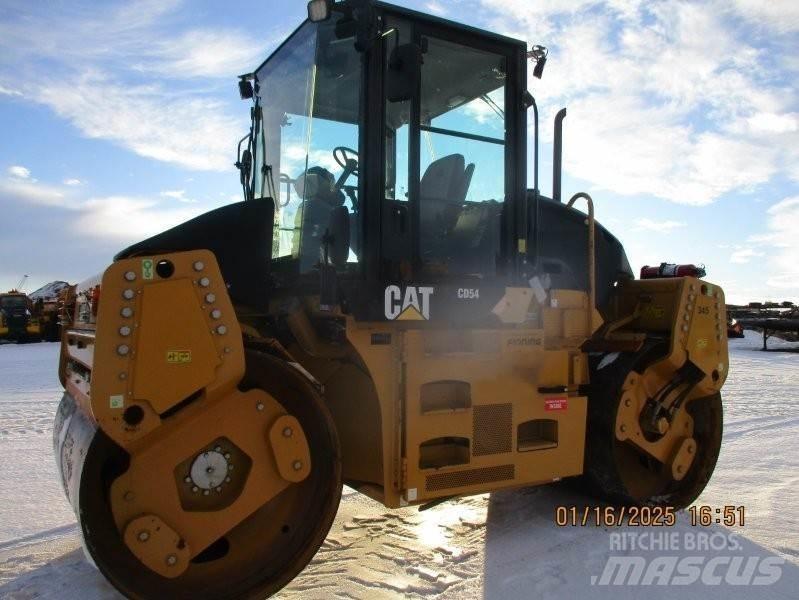 CAT CD54 Pneumatikus kerekes hengerek