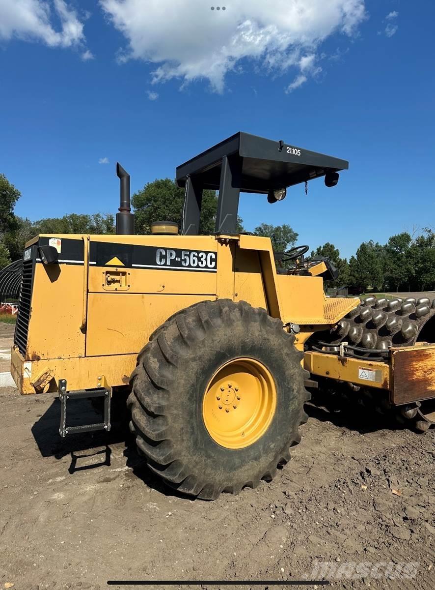 CAT CP563C Talajtömörítő gépek