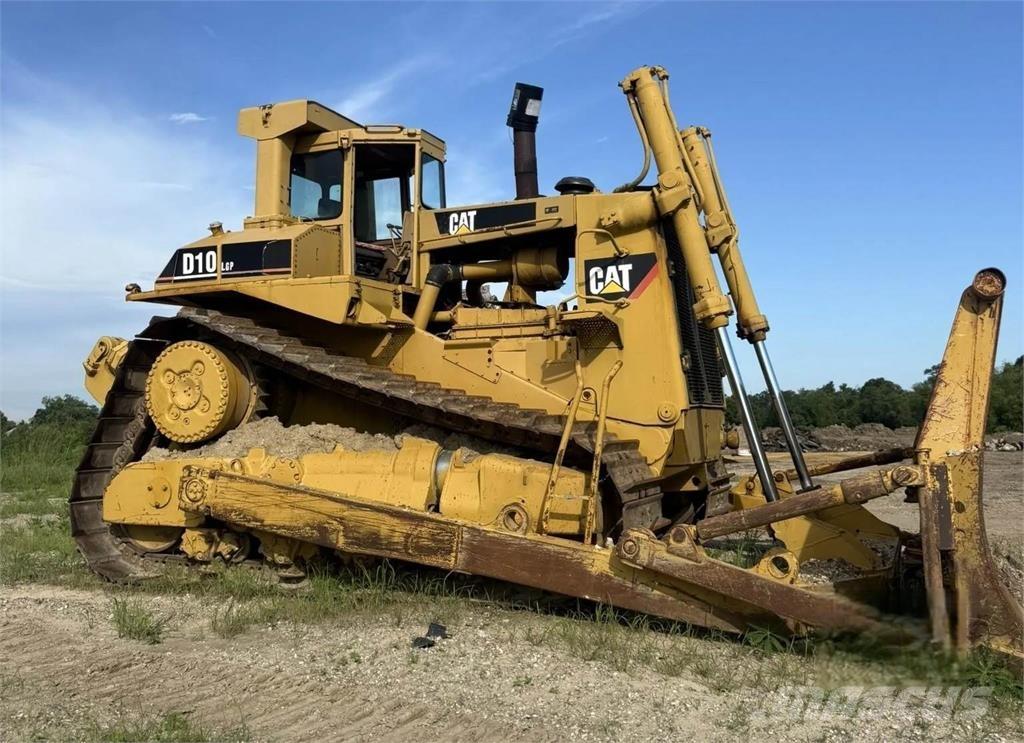CAT D10 lánctalpas dózerek