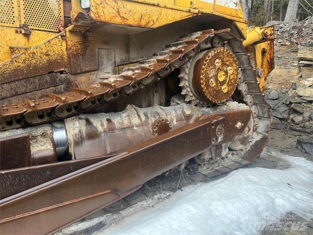 CAT D10N lánctalpas dózerek