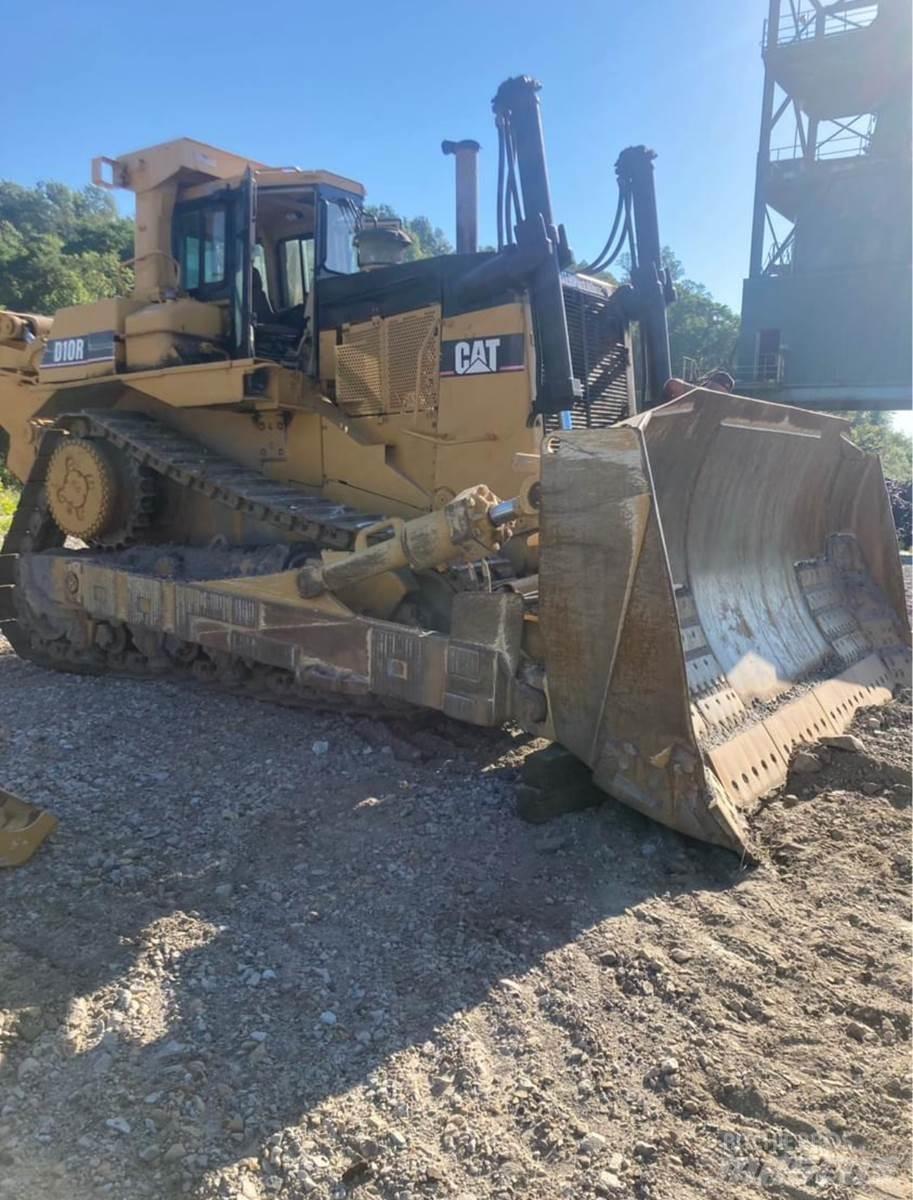 CAT D10R lánctalpas dózerek