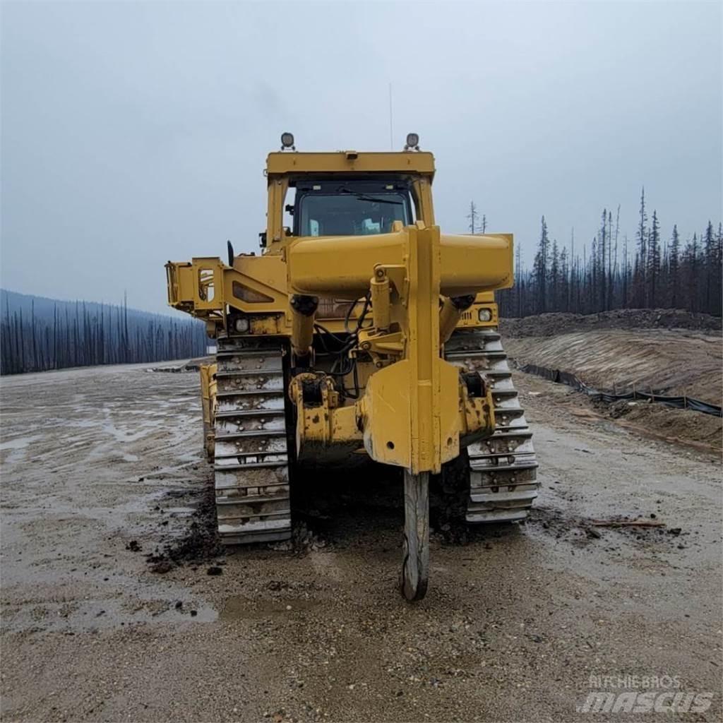 CAT D10T2 lánctalpas dózerek