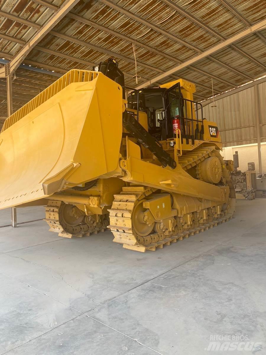 CAT D10T2 lánctalpas dózerek