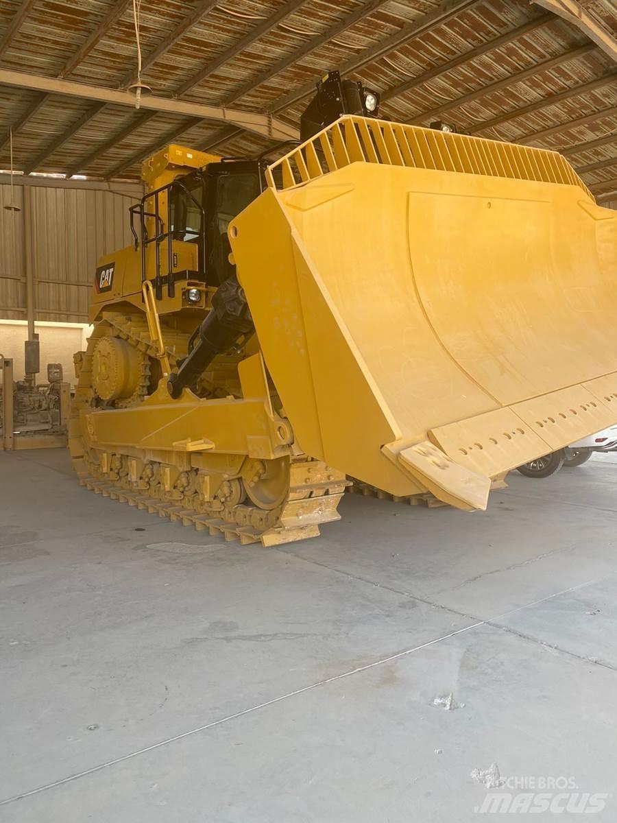 CAT D10T2 lánctalpas dózerek