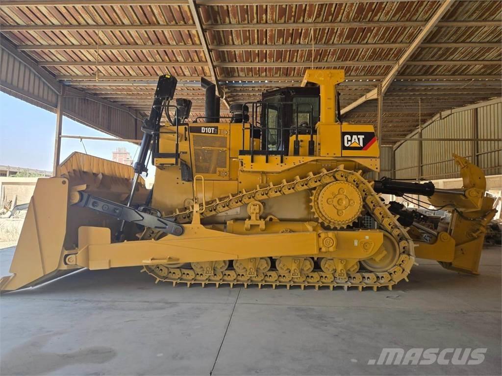 CAT D10T2 lánctalpas dózerek