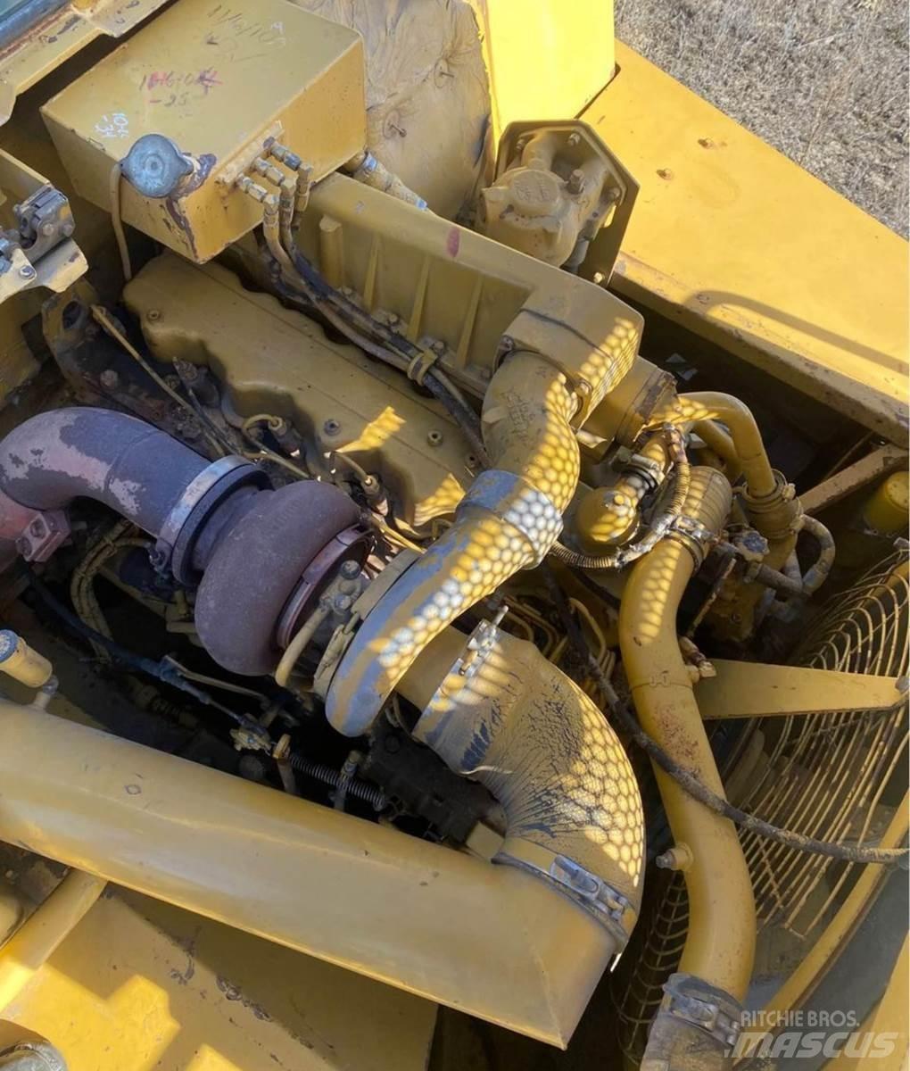 CAT D250B Csuklósdömperek