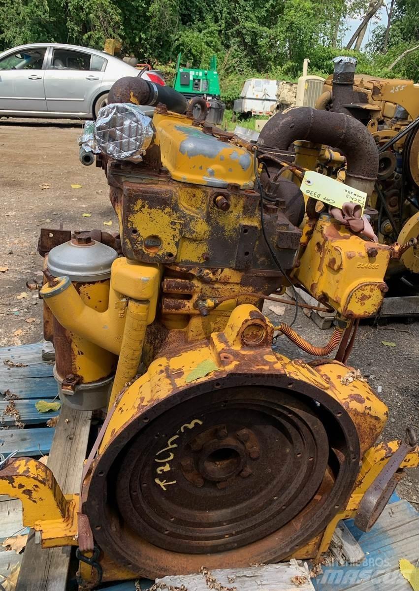 CAT D330 Motorok