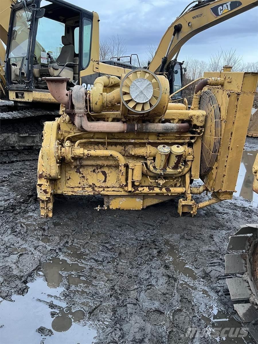 CAT D353 Motorok