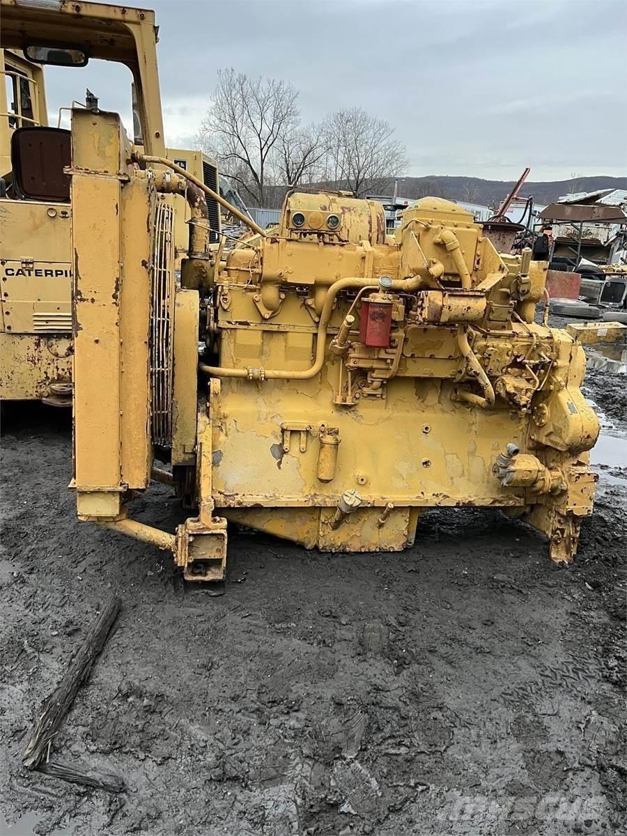 CAT D353 Motorok